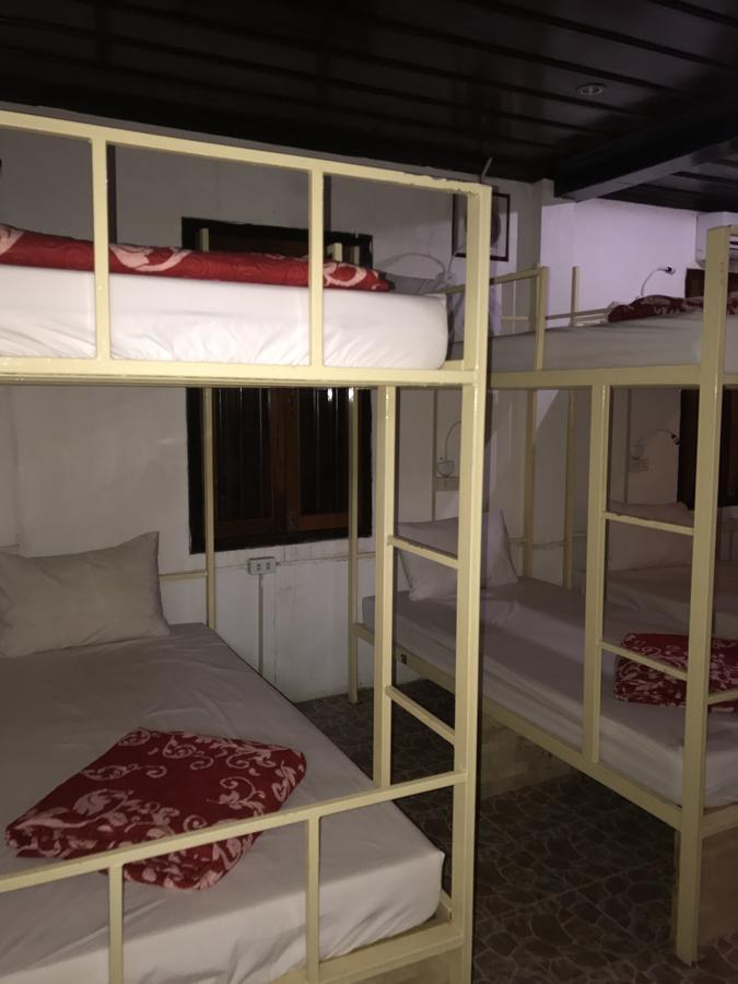 Central Backpacker Hostel Luang Prabang Exterior photo